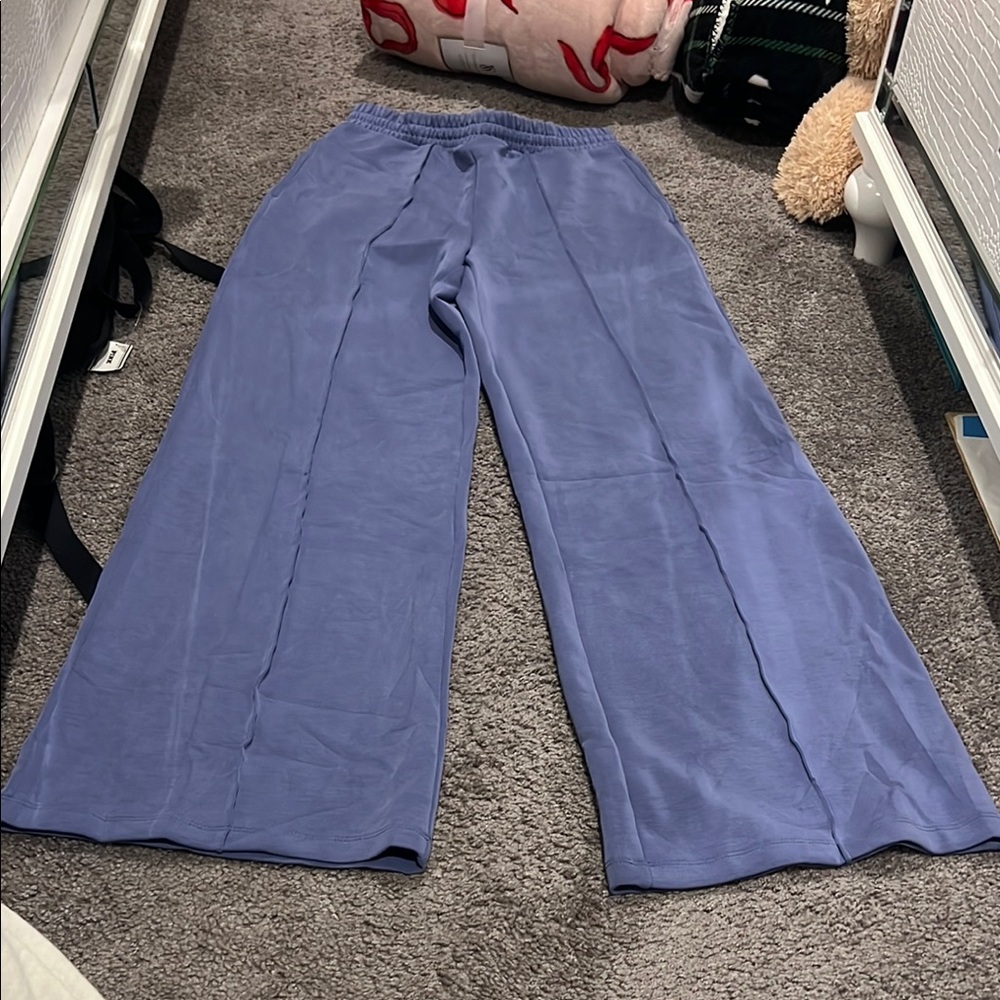 Victoria’s Secret Chic Lavender Wide-Leg Trousers